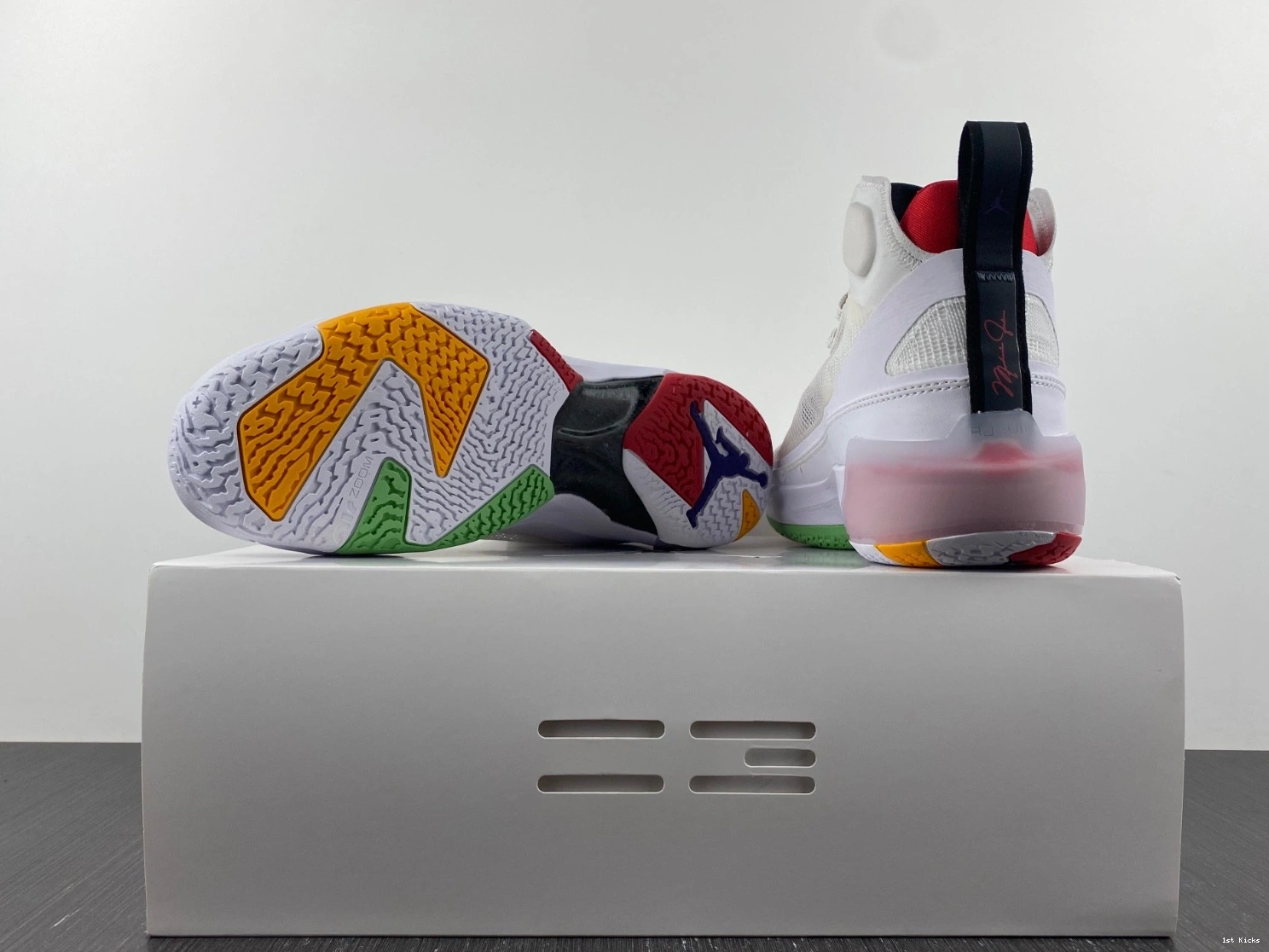 37 Hare Jordan DD6958-160 0107